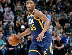 爵士，迎来胜利，球队未来可期！