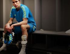 Doinb新星重要助攻表现突出，快船前途光明！比赛高潮迭起