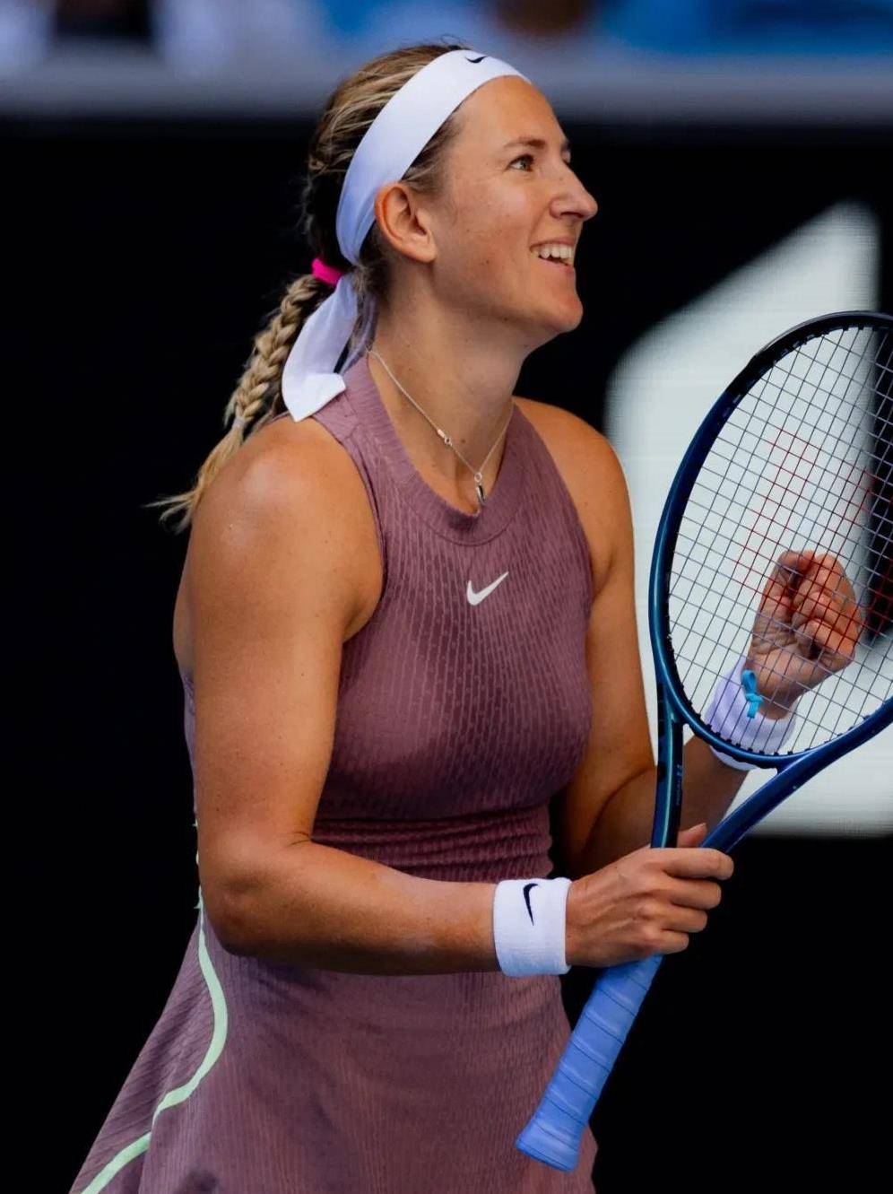 阿扎伦卡焦点对战，C罗与90激战雄鹿分钟，锐不可当胜负难料！